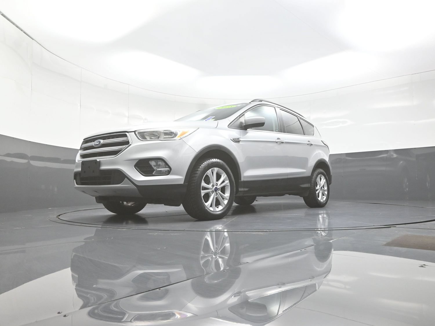 Used 2018 Ford Escape SE FWD image 11