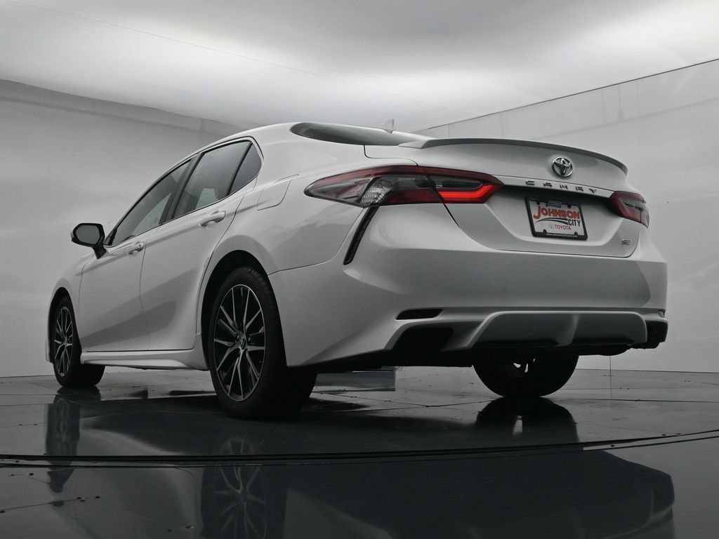 Used 2024 Toyota Camry SE FWD image 32