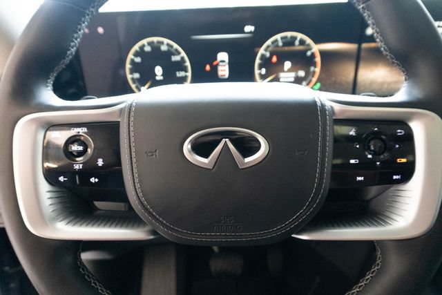 Used 2025 INFINITI QX80 Sensory AWD/4WD image 29