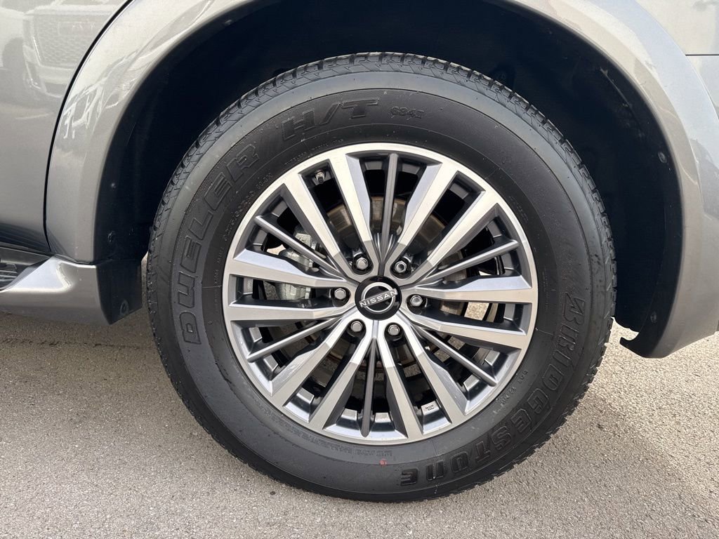 Used 2024 Nissan Armada SL w/ Captain's Chairs Package image 31