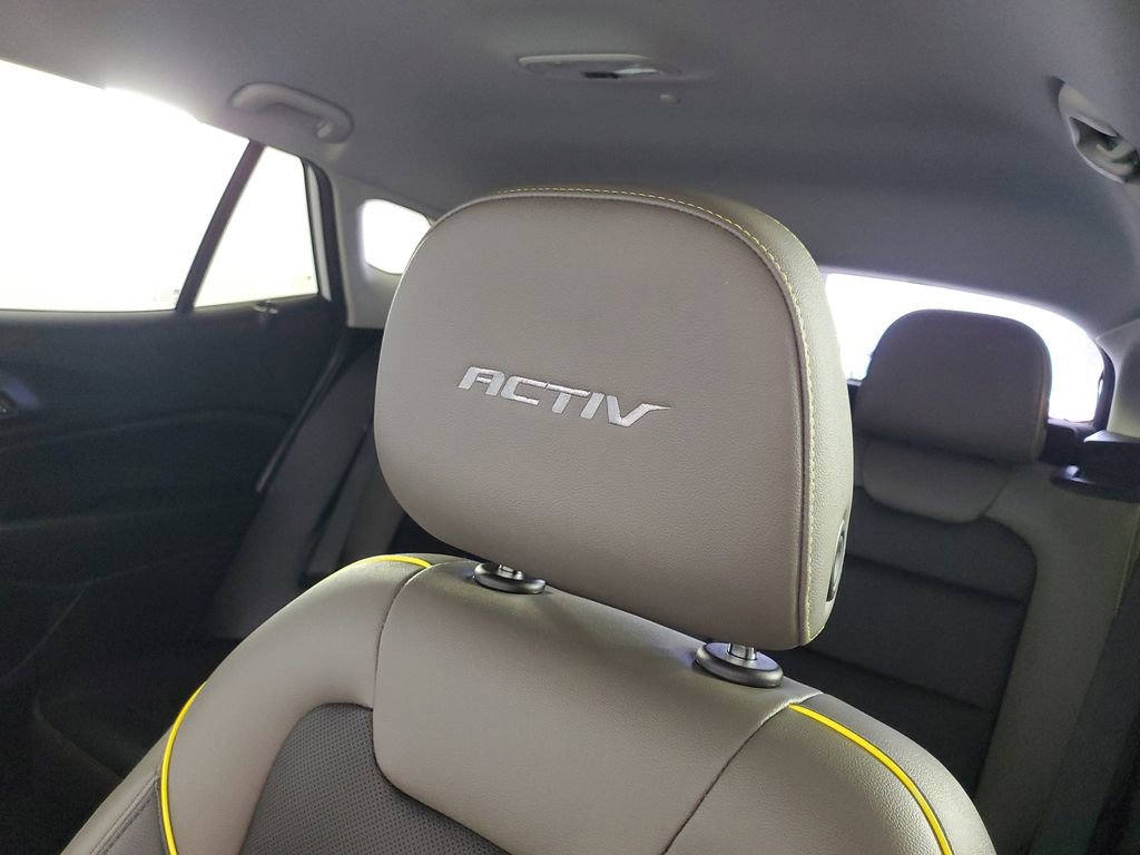 Used 2026 Chevrolet Trax ACTIV FWD image 30