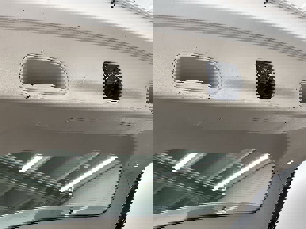 Used 2023 Chrysler Pacifica Touring-L image 33