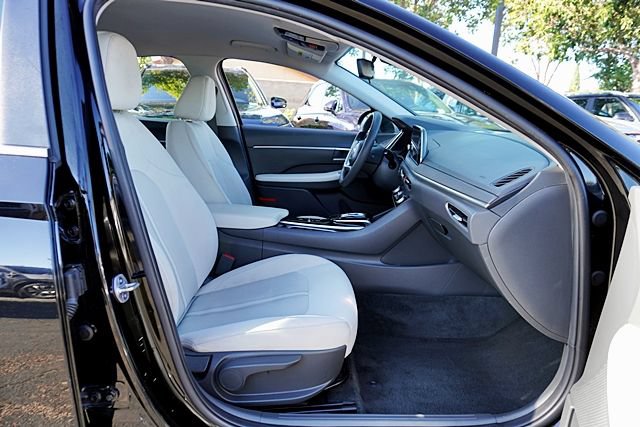 Certified 2023 Hyundai Sonata SEL FWD image 11