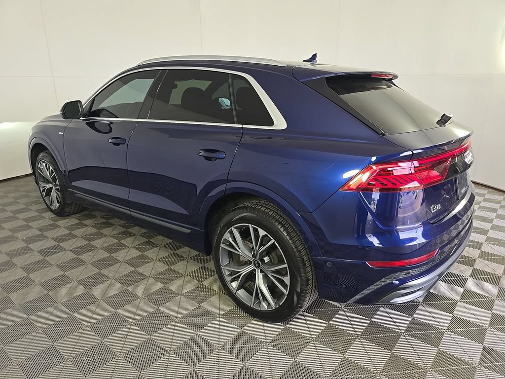 Used 2023 Audi Q8 Premium Plus w/ Premium Plus Package AWD/4WD image 4