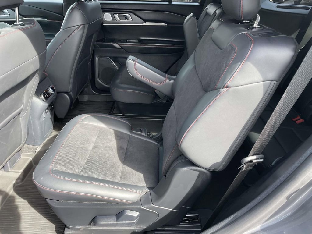 Used 2025 Ford Explorer ST w/ Sun And Sound Package image 22