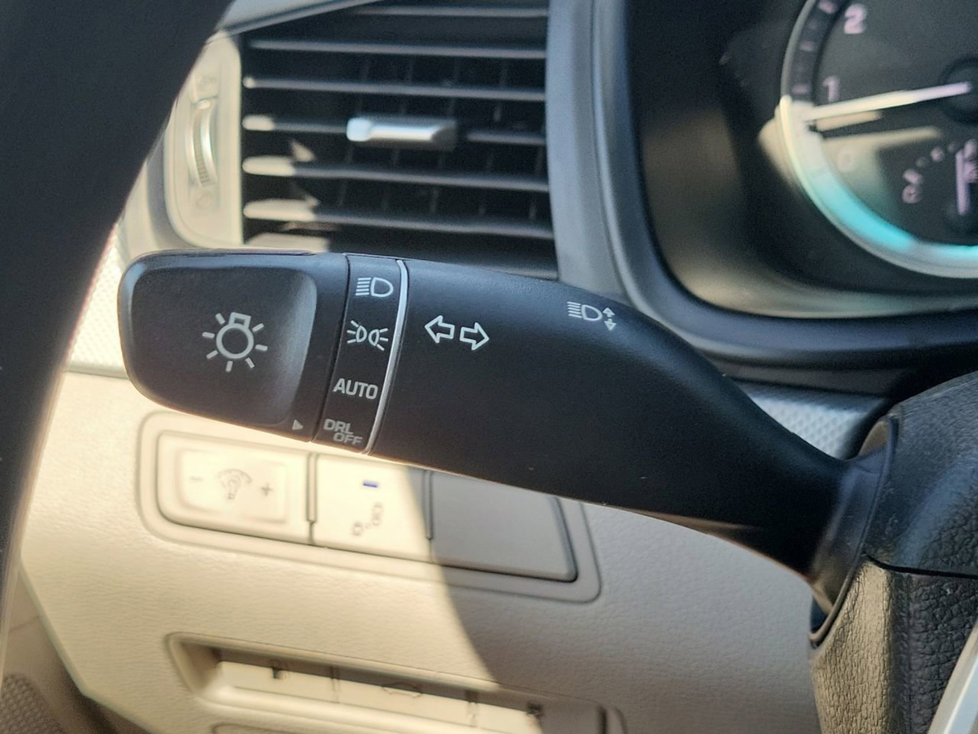 Used 2019 Hyundai Sonata ECO image 16