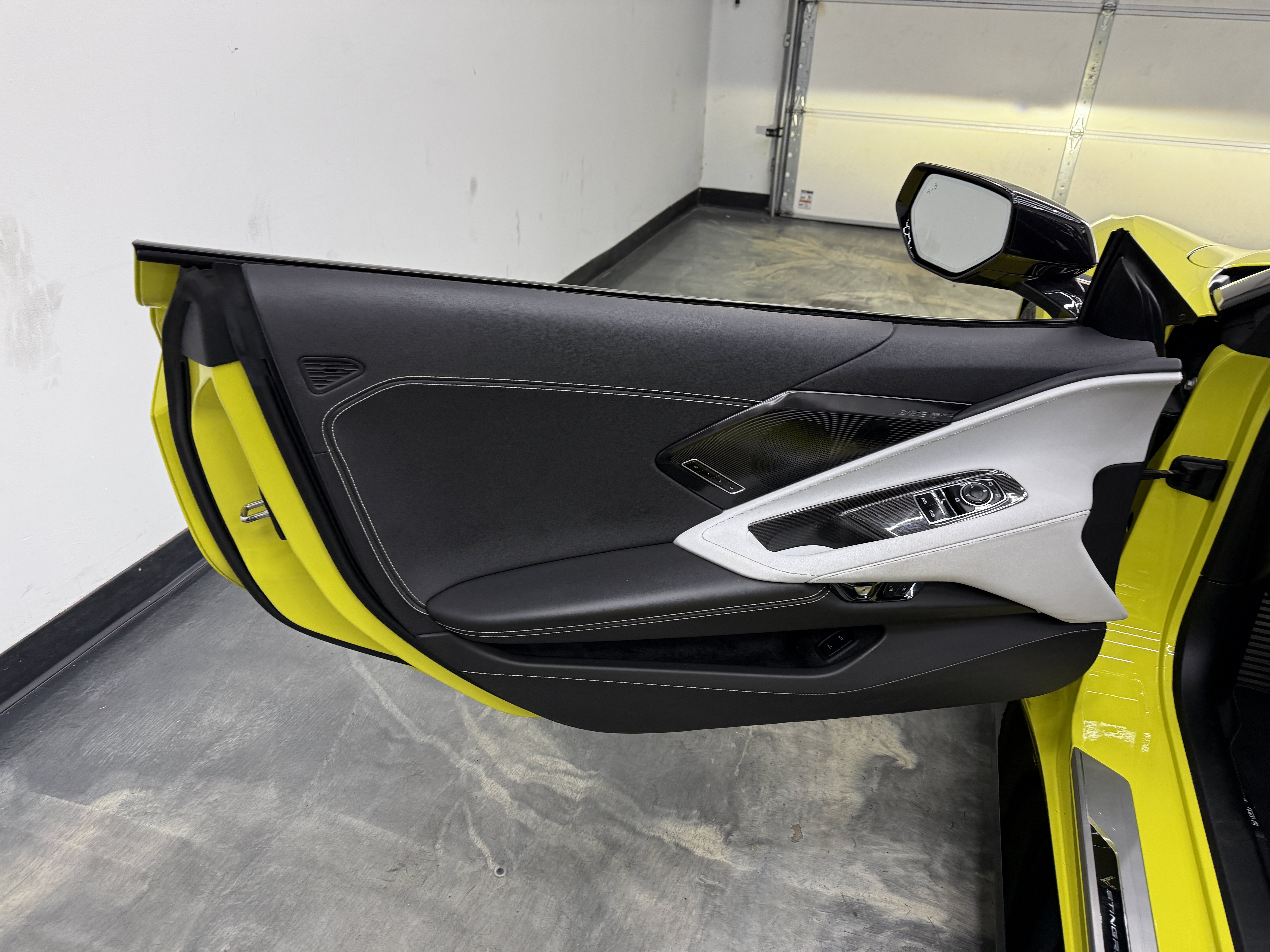 Used 2023 Chevrolet Corvette Stingray Preferred Cpe w/ Z51 Performance Package RWD image 15