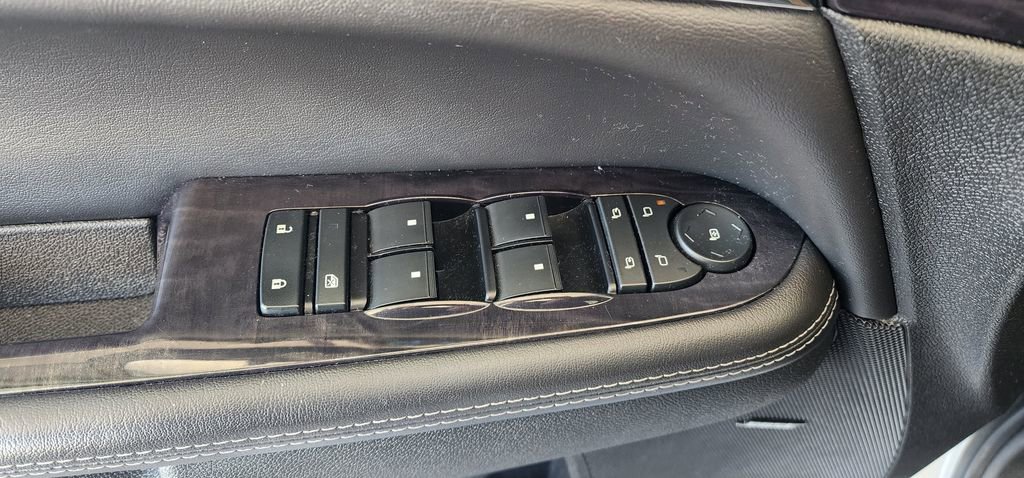 Used 2016 Buick Enclave Premium image 13