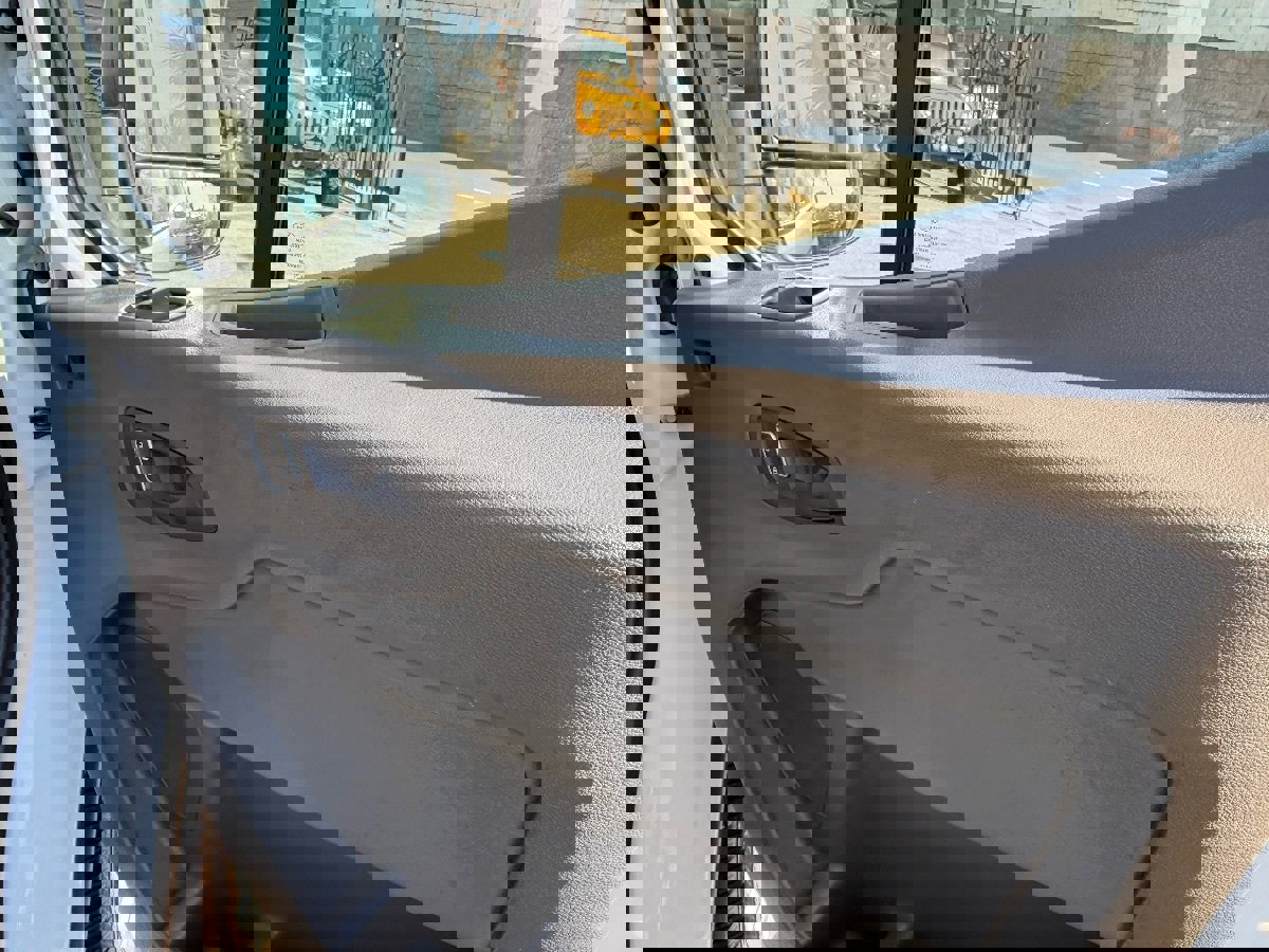 Used 2024 Ford Transit 350 XLT image 12