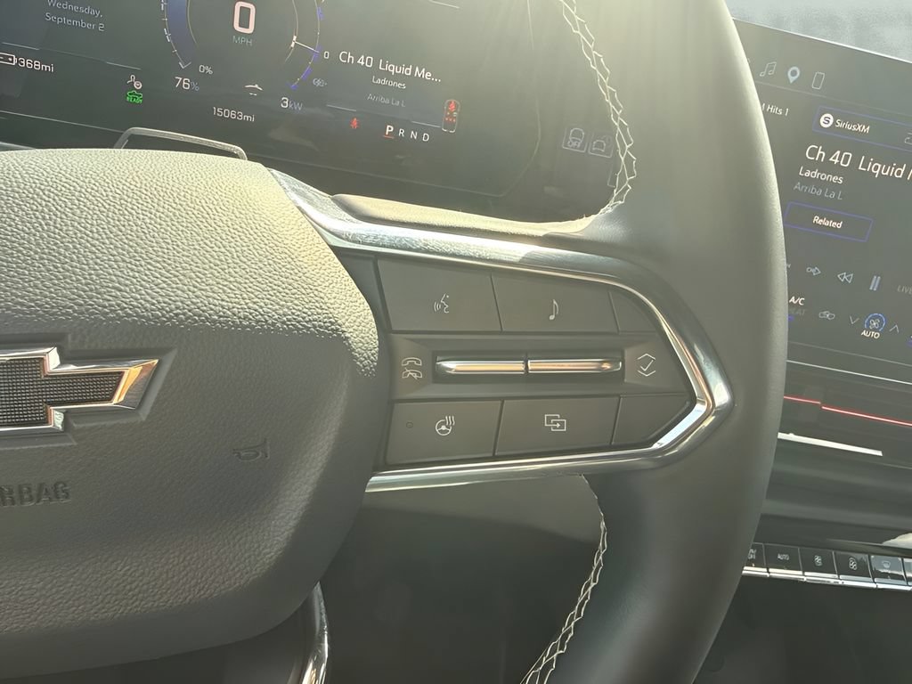 Used 2026 Chevrolet Silverado EV Trail Boss AWD/4WD image 17