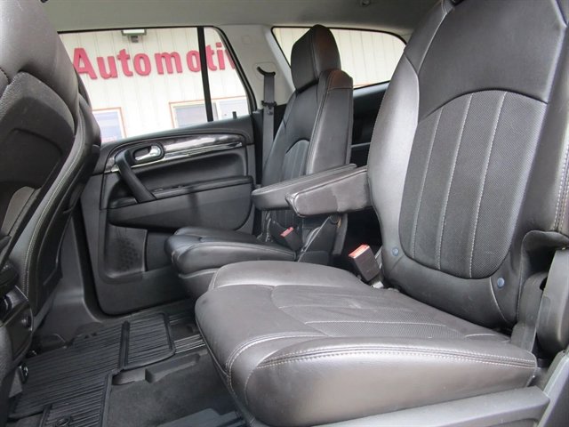 Used 2017 Buick Enclave Premium w/ Trailering Package image 18