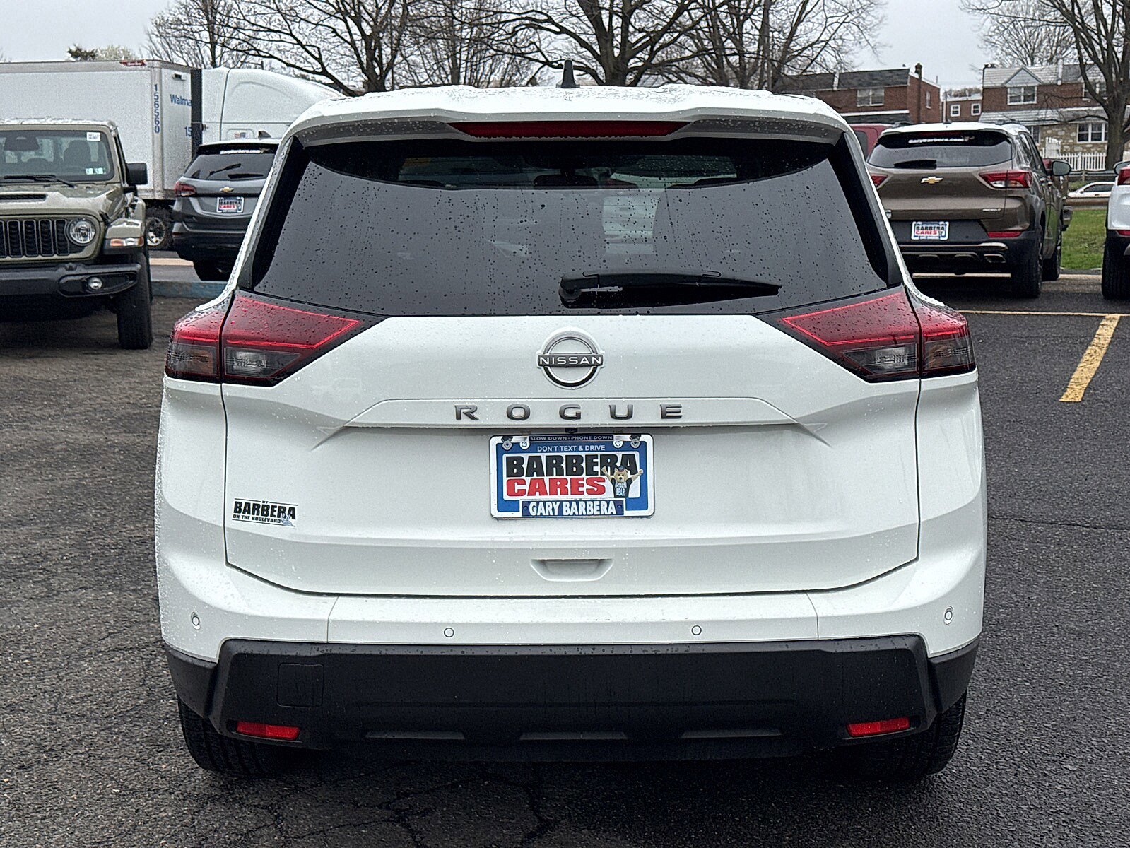 Used 2024 Nissan Rogue S FWD image 5