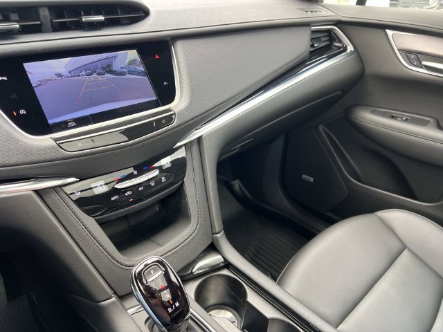 Certified 2024 Cadillac XT6 Luxury w/ LPO, Floor Liner Package AWD/4WD image 30
