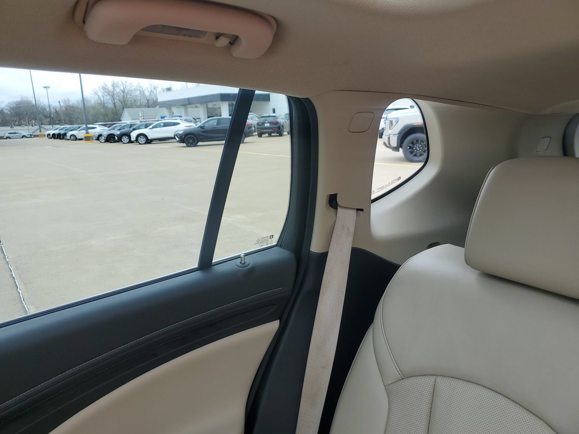 Used 2017 Buick Envision Premium AWD/4WD image 13
