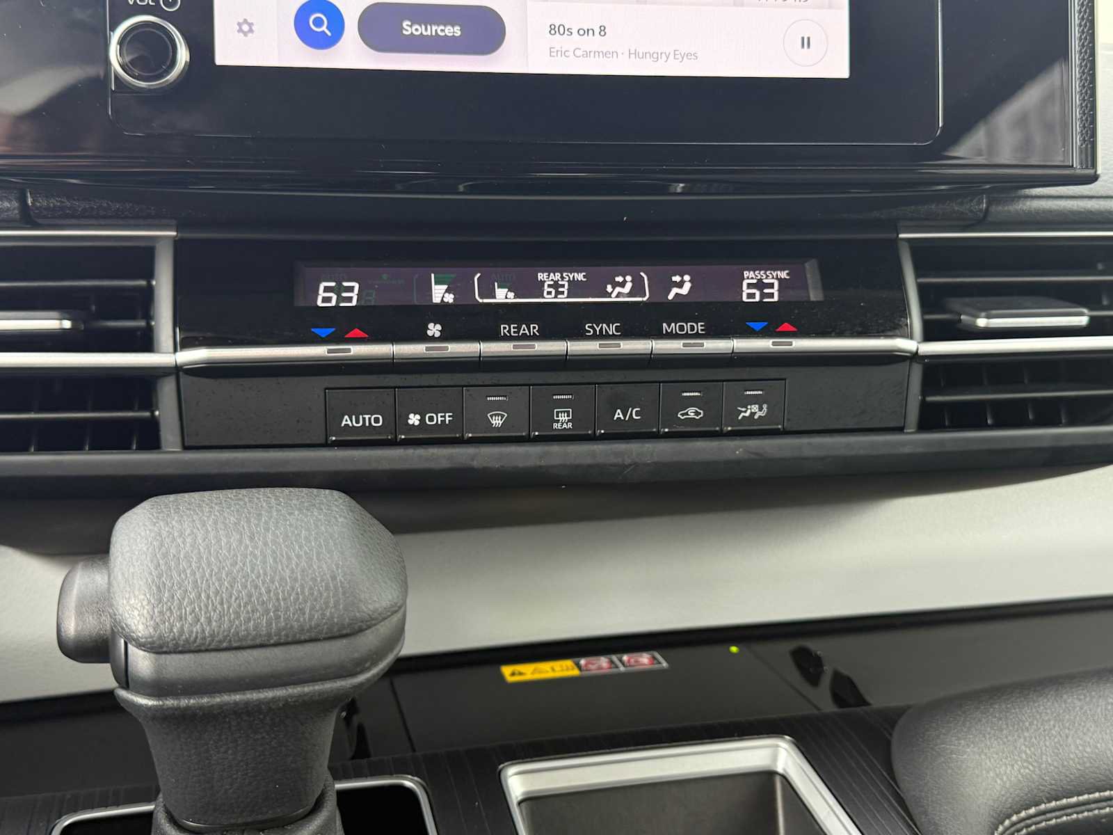 Certified 2026 Toyota Sienna LE AWD/4WD image 24