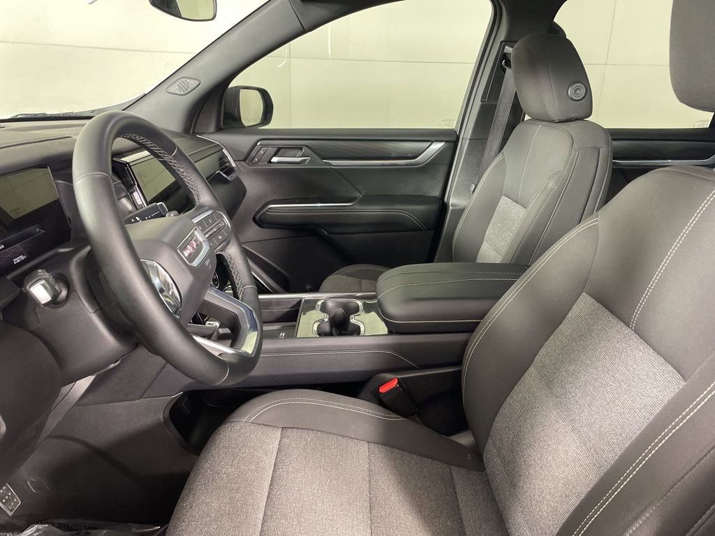 Used 2025 GMC Acadia Elevation image 18