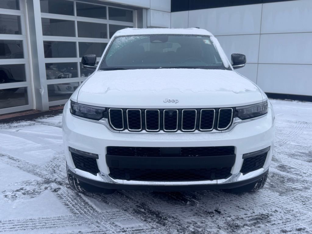 Used 2024 Jeep Grand Cherokee L Limited w/ Luxury Tech Group II image 8