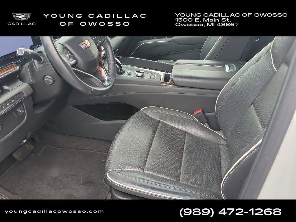 Certified 2024 Cadillac Escalade Premium Luxury AWD/4WD image 10