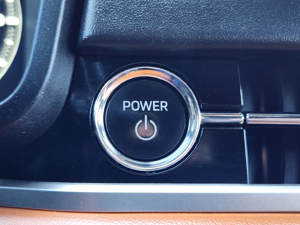 Used 2023 Mitsubishi Outlander 4WD Plug-In Hybrid image 17
