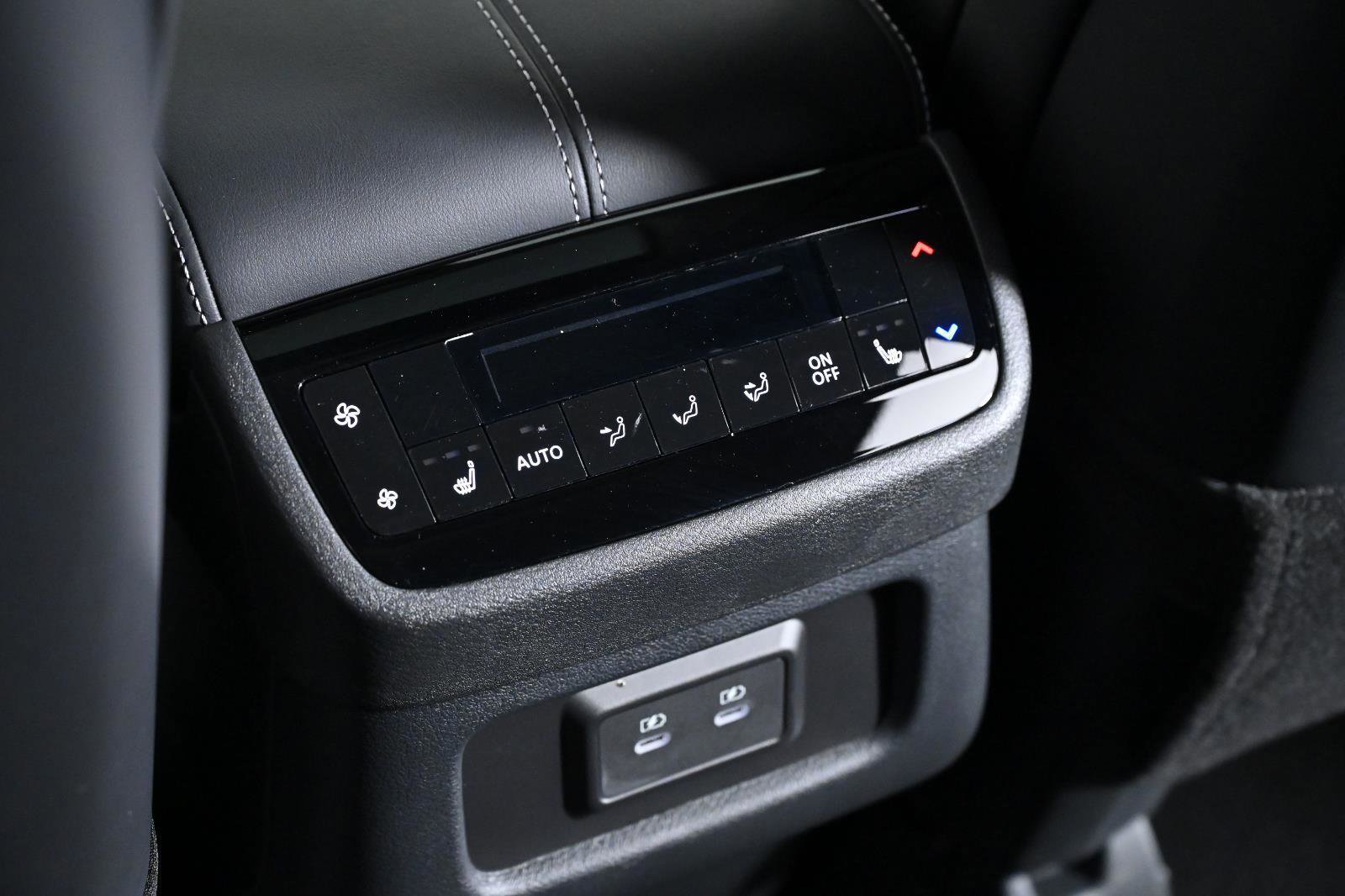 Certified 2026 INFINITI QX60 Luxe w/ Cargo Package image 27