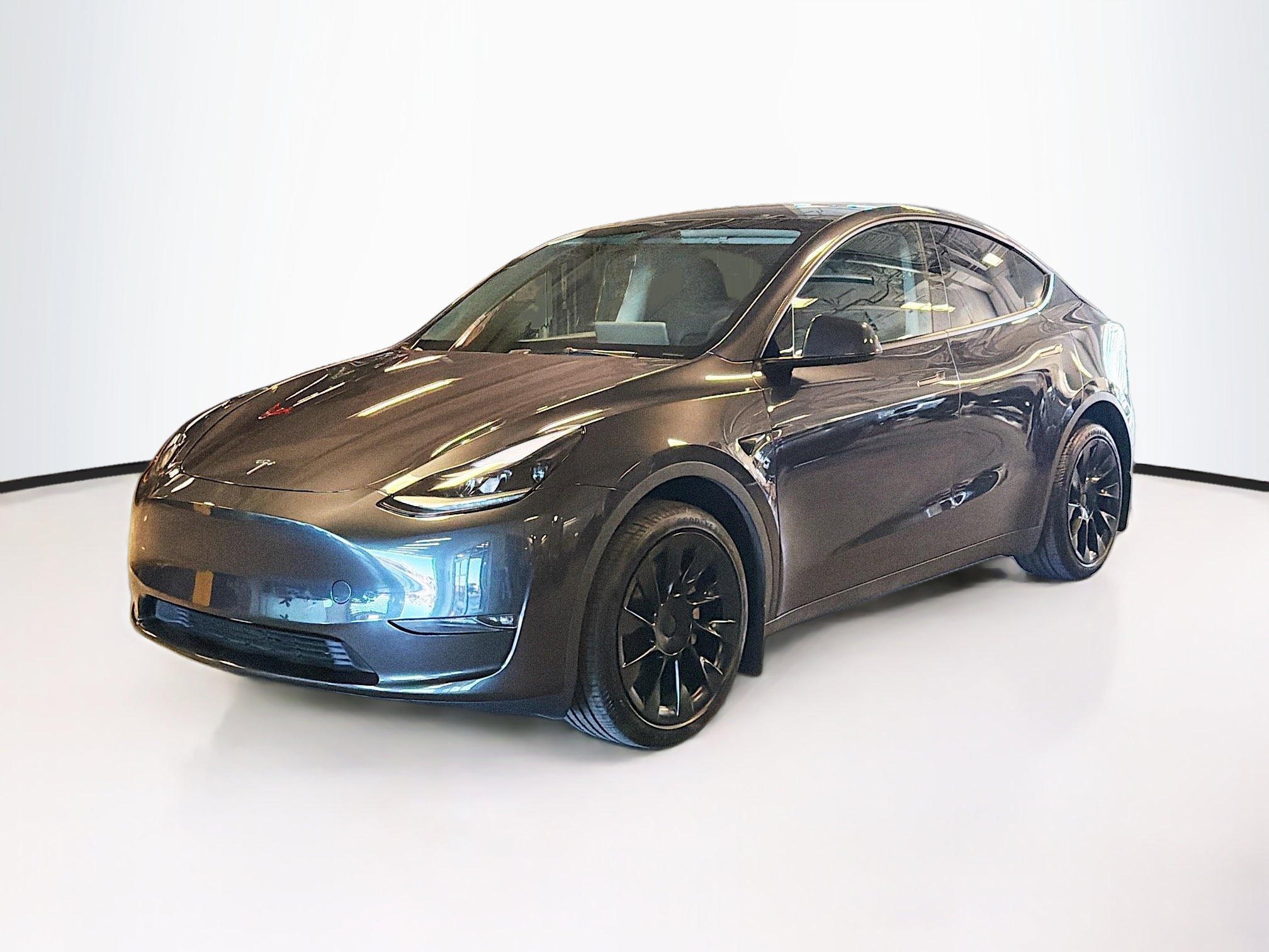Used 2024 Tesla Model Y Long Range image 3