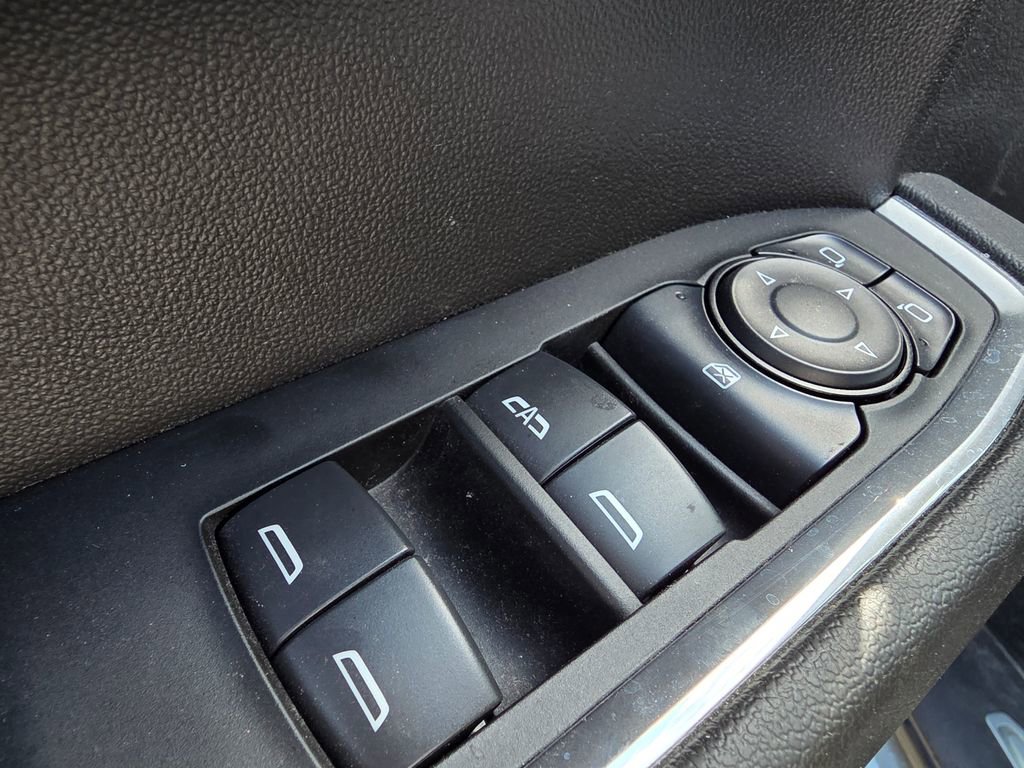 Used 2024 GMC Sierra 1500 Elevation image 11