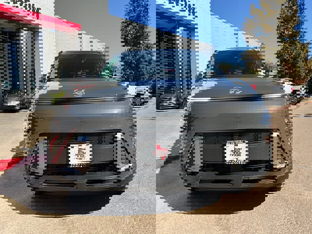 Used 2025 Hyundai Kona SEL image 4