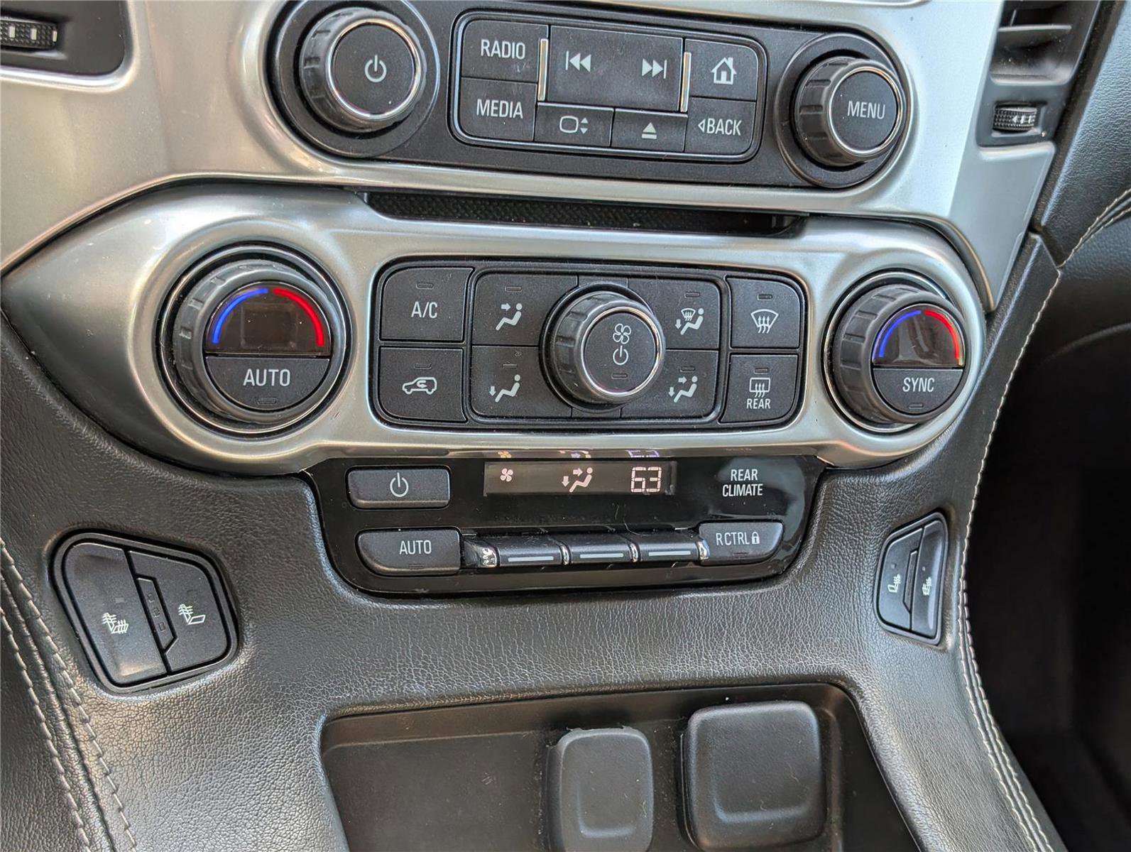 Used 2020 Chevrolet Tahoe LT AWD/4WD image 32