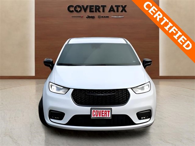 Used 2024 Chrysler Pacifica Select image 8