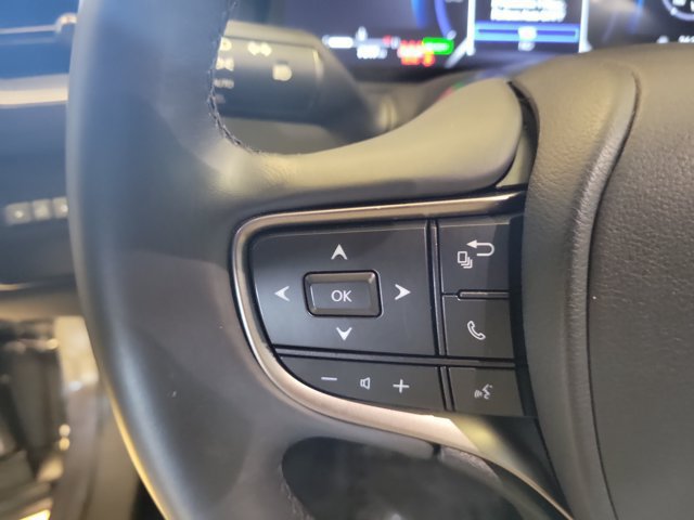 Used 2025 Lexus UX 300h FWD w/ Accessory Package (Z2) image 28