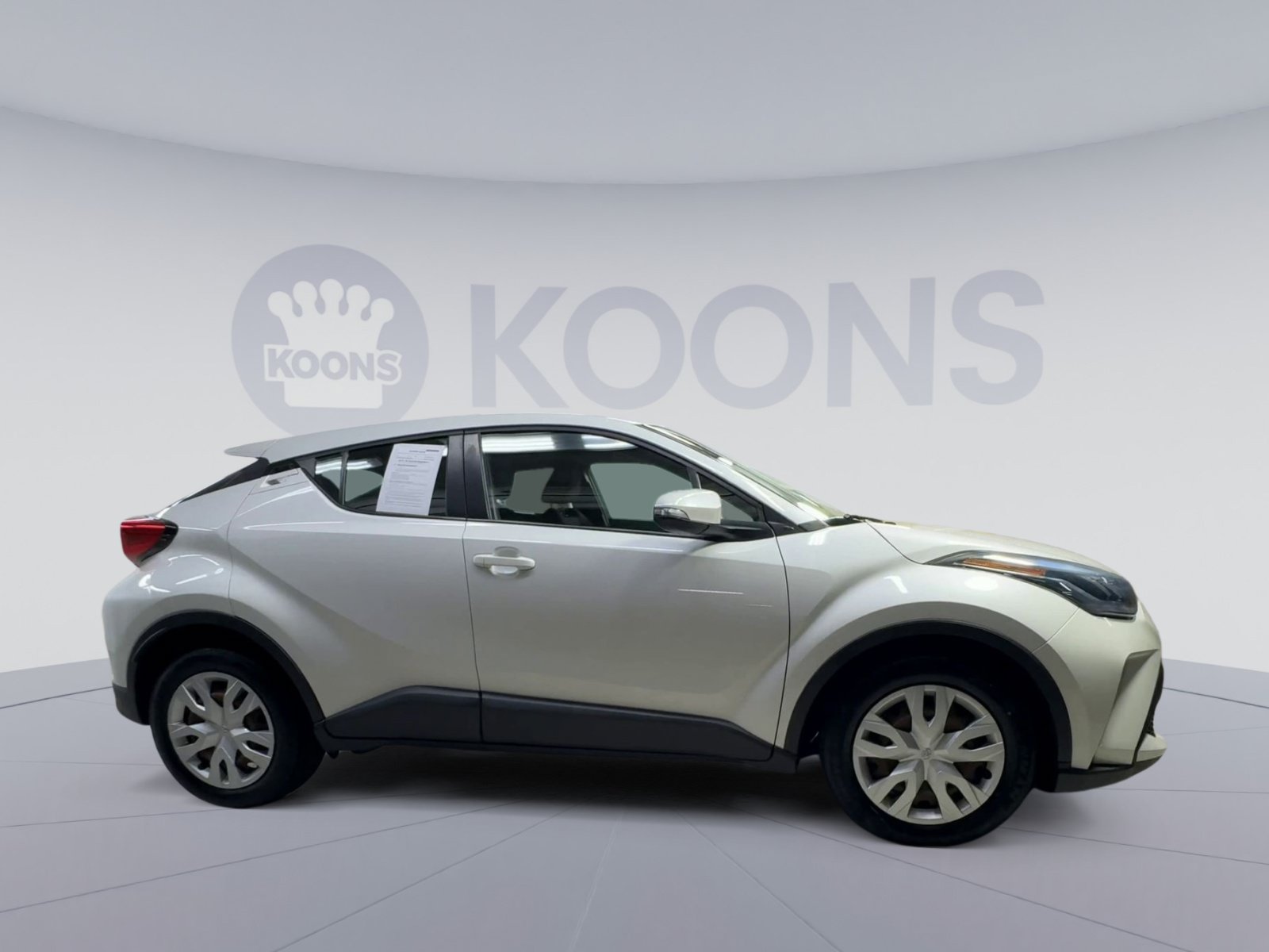 Used 2021 Toyota C-HR LE FWD image 12