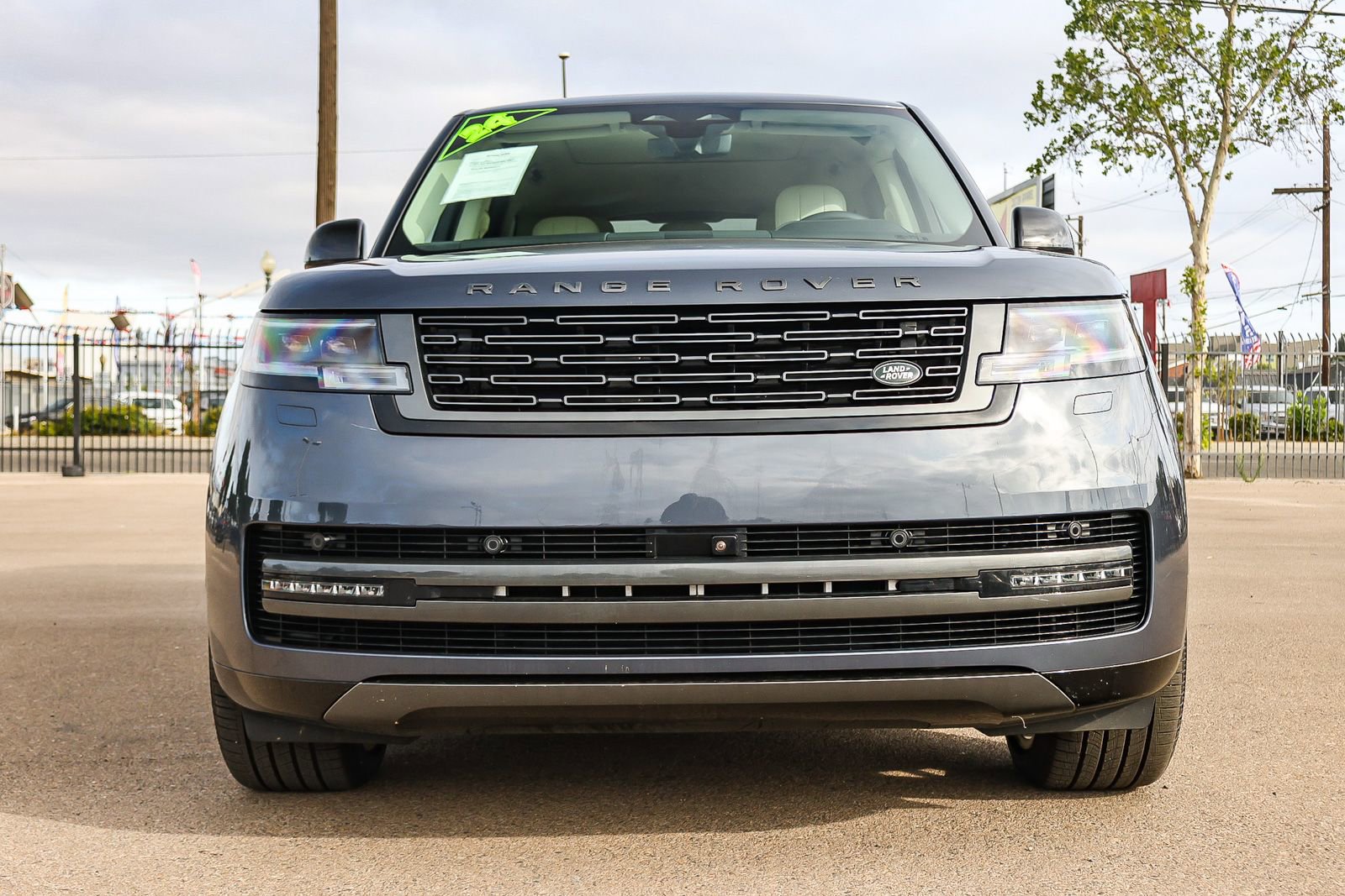 Certified 2024 Land Rover Range Rover SE AWD/4WD image 2