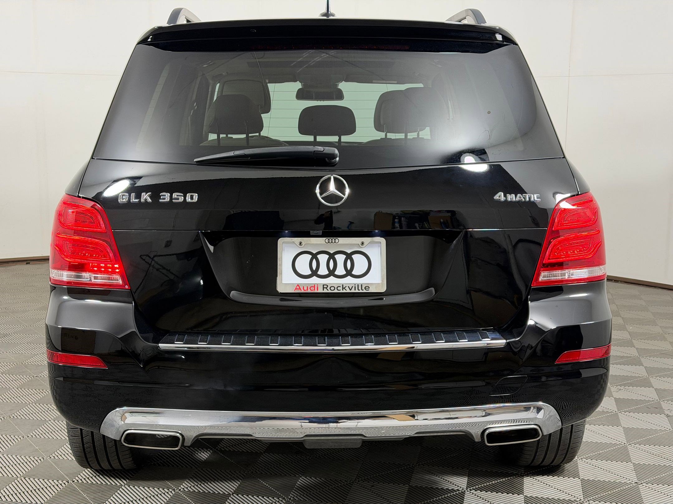 Used 2015 Mercedes-Benz GLK 350 4MATIC image 10