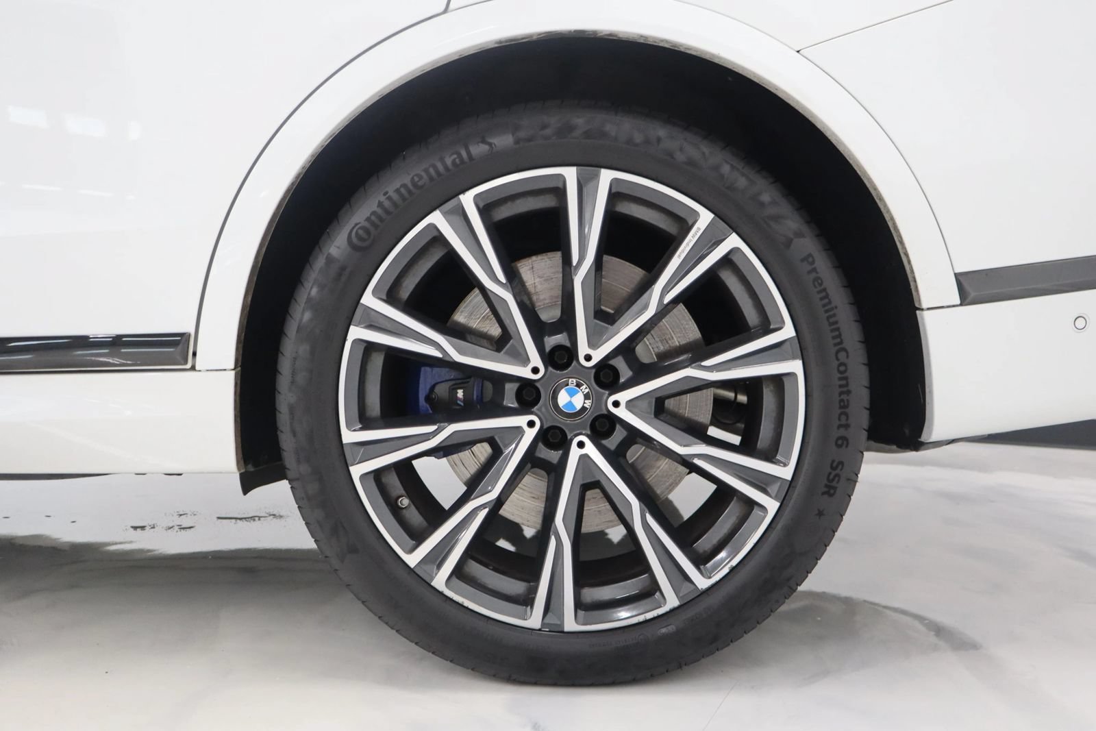 Used 2020 BMW X7 M50i AWD/4WD image 12