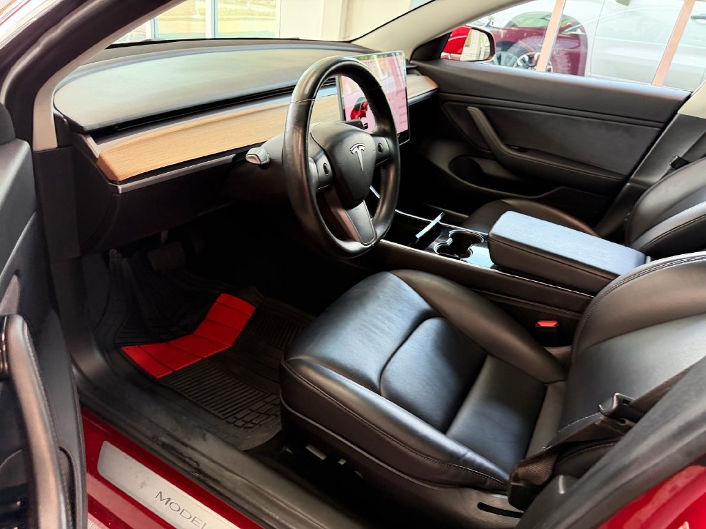 Used 2018 Tesla Model 3 Long Range RWD image 11