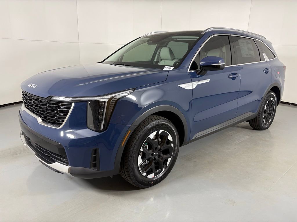 New 2026 Kia Sorento S w/ S Panoramic Sunroof Package image 4