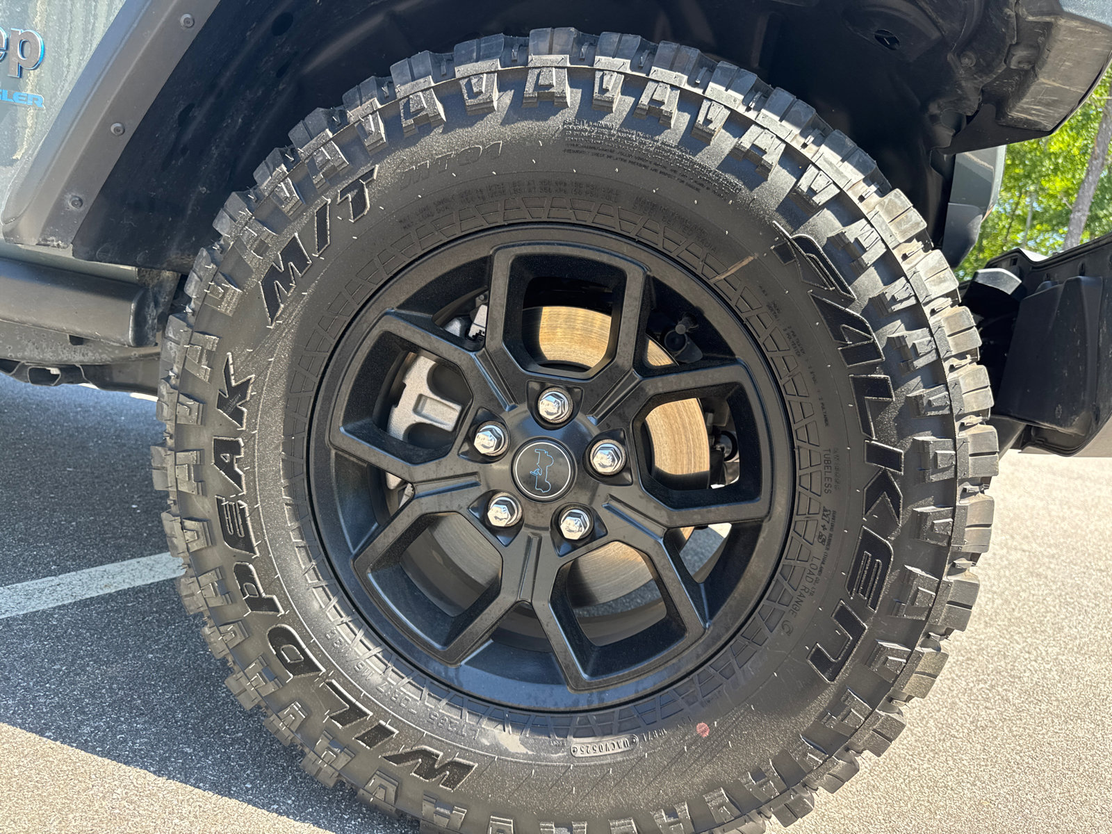 Used 2025 Jeep Wrangler Willys image 12