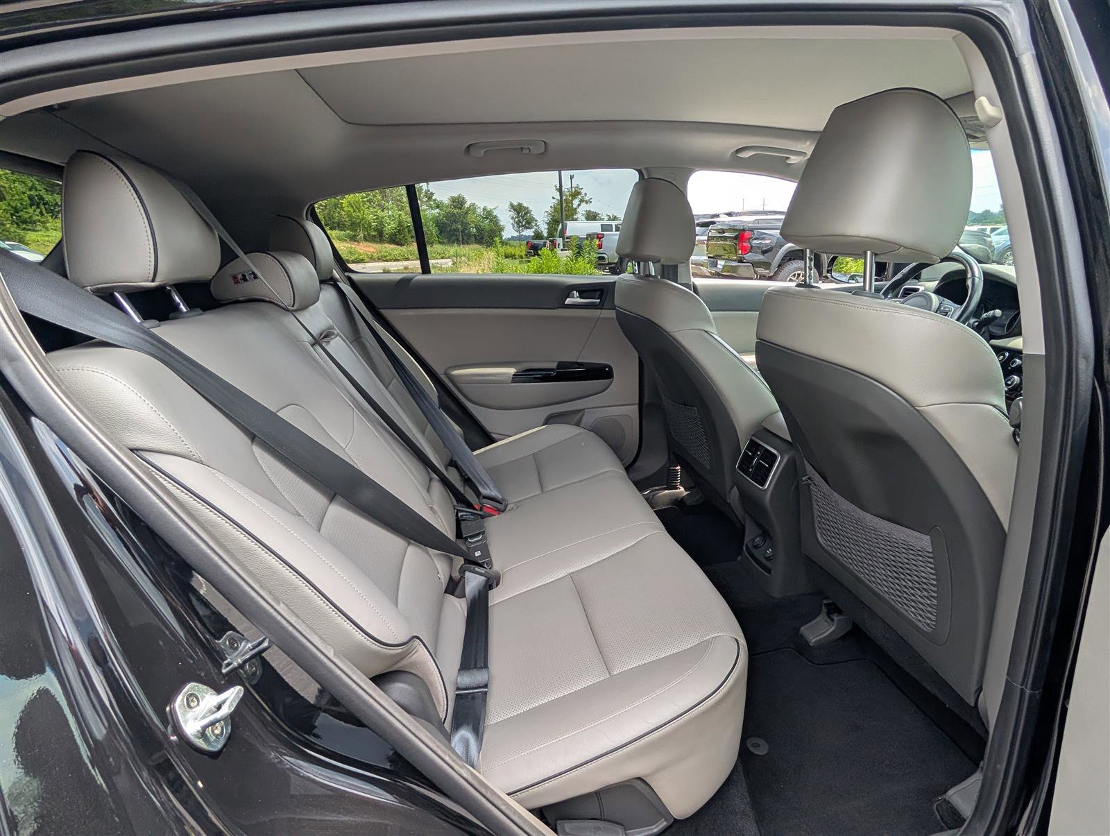 Used 2018 Kia Sportage SX image 12