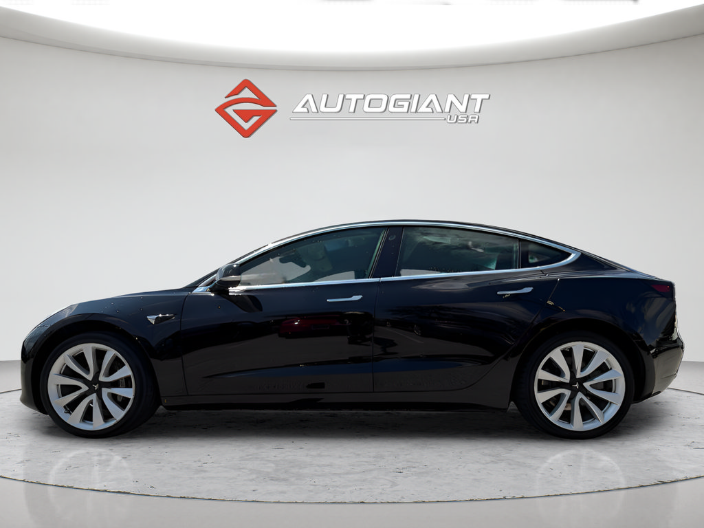 Used 2019 Tesla Model 3 Mid Range RWD image 3