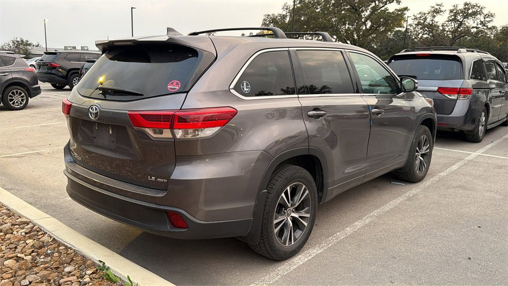 Used 2018 Toyota Highlander Plus image 7