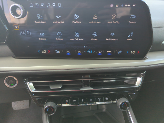 Used 2024 Chevrolet Traverse LT w/ Enhanced Driving Package FWD image 37