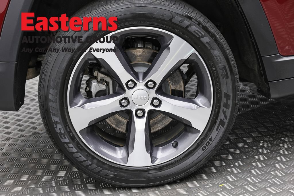 Used 2023 Jeep Grand Cherokee 4WD 4xe w/ Luxury Tech Group II image 32