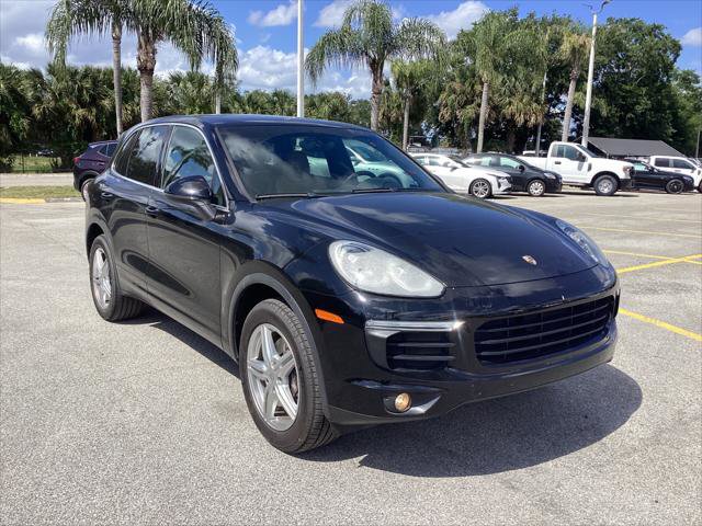 Used 2016 Porsche Cayenne w/ Premium Package AWD/4WD image 4