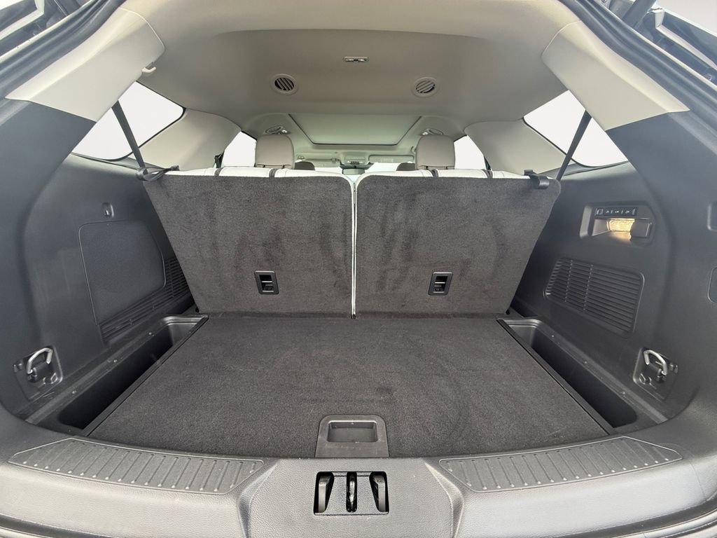 Used 2025 Ford Explorer Platinum w/ LUX Leather Package AWD/4WD image 5
