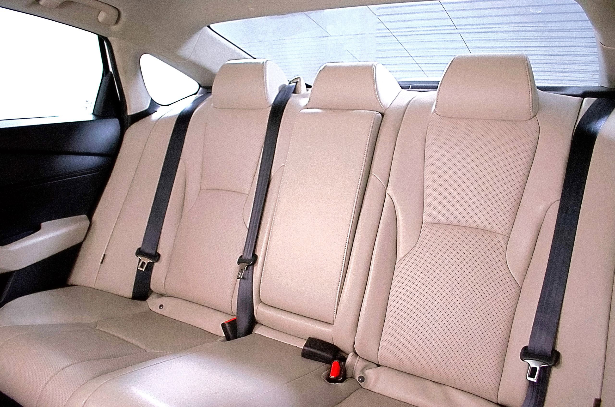 Used 2023 Honda Accord EX-L image 16