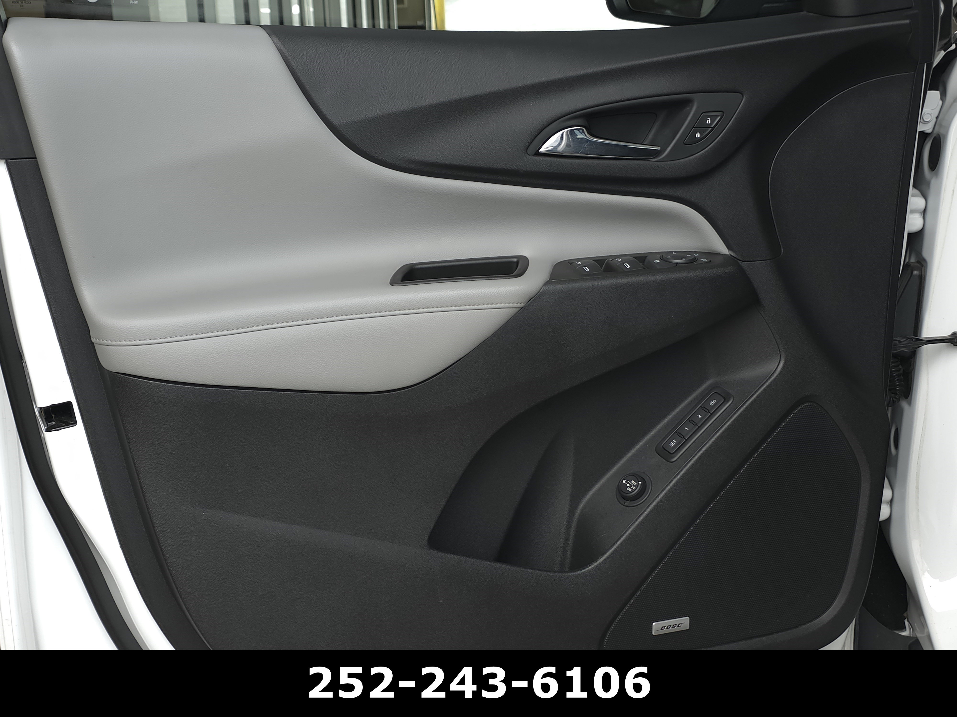 Used 2020 Chevrolet Equinox Premier FWD image 26