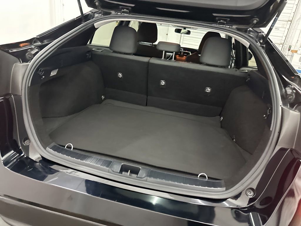 Used 2016 Toyota Prius Two w/ Preferred Accessory Package FWD image 21