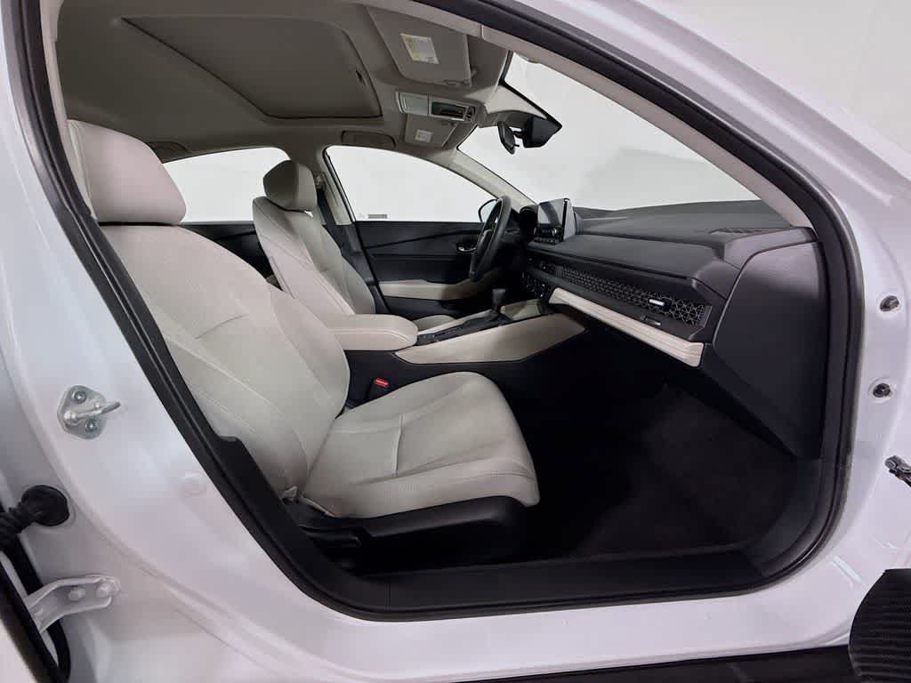 Certified 2023 Honda Accord EX image 24