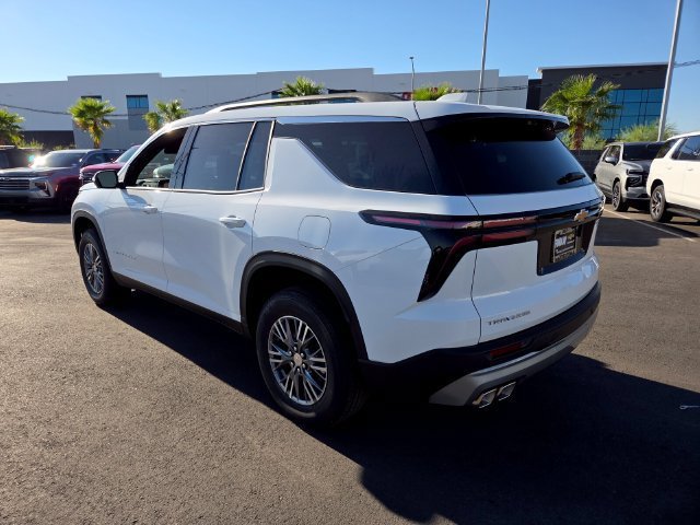 New 2027 Chevrolet Traverse LT w/ Driver Confidence Package FWD image 3