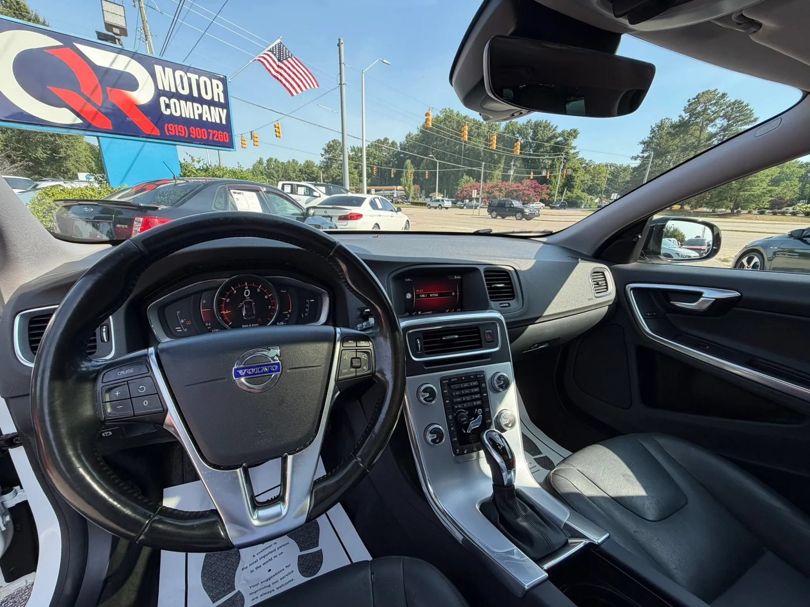 Used 2018 Volvo V60 T5 Cross Country w/ Convenience Package AWD/4WD image 14